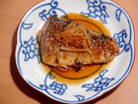 醤油麹で、ふっくら美味しい♪ハマチの煮物♪